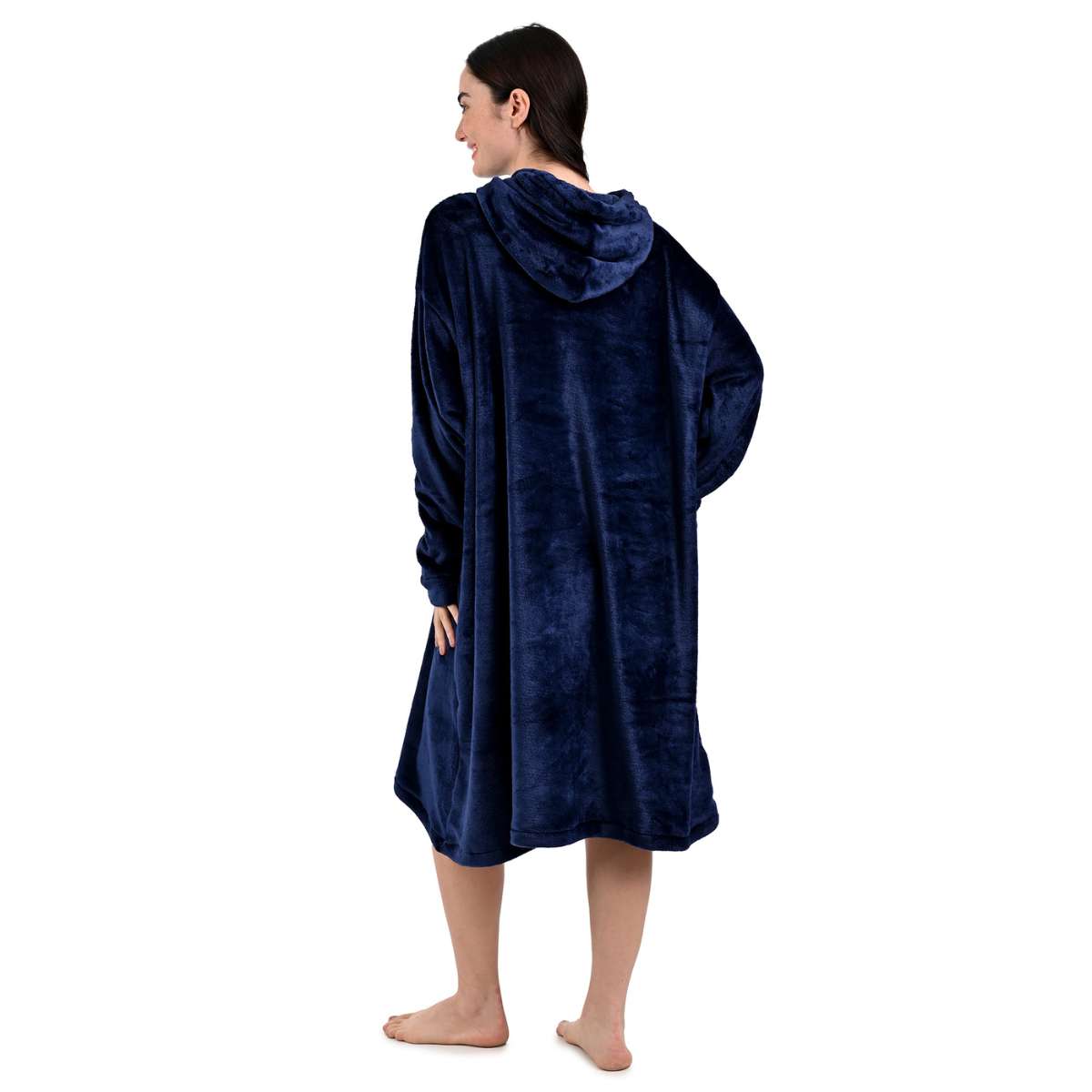 mujer de espaldas con hoodie puesta