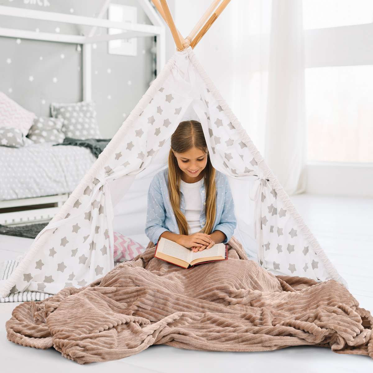 cobija cafe lineas niña